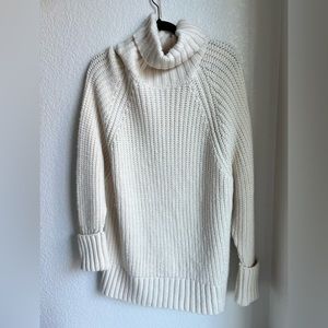 ZARA NWOT Cream Tunic Turtleneck